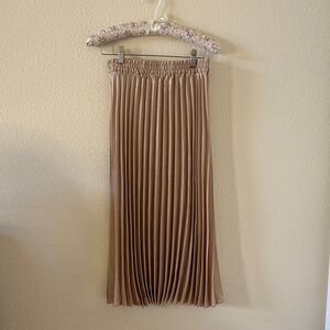 Elegant Tan/gold Midi Pleated Skirt